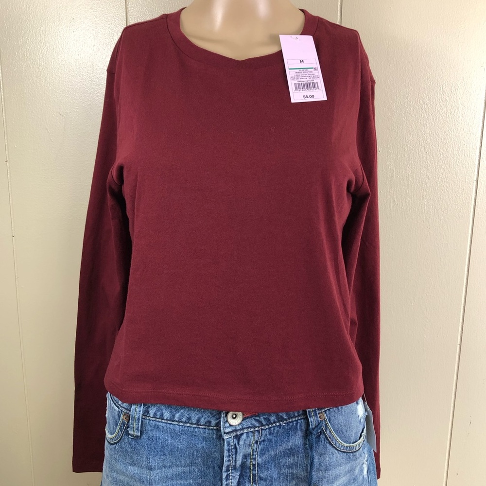 Wild and fable cropped long sleeve NWT size medium